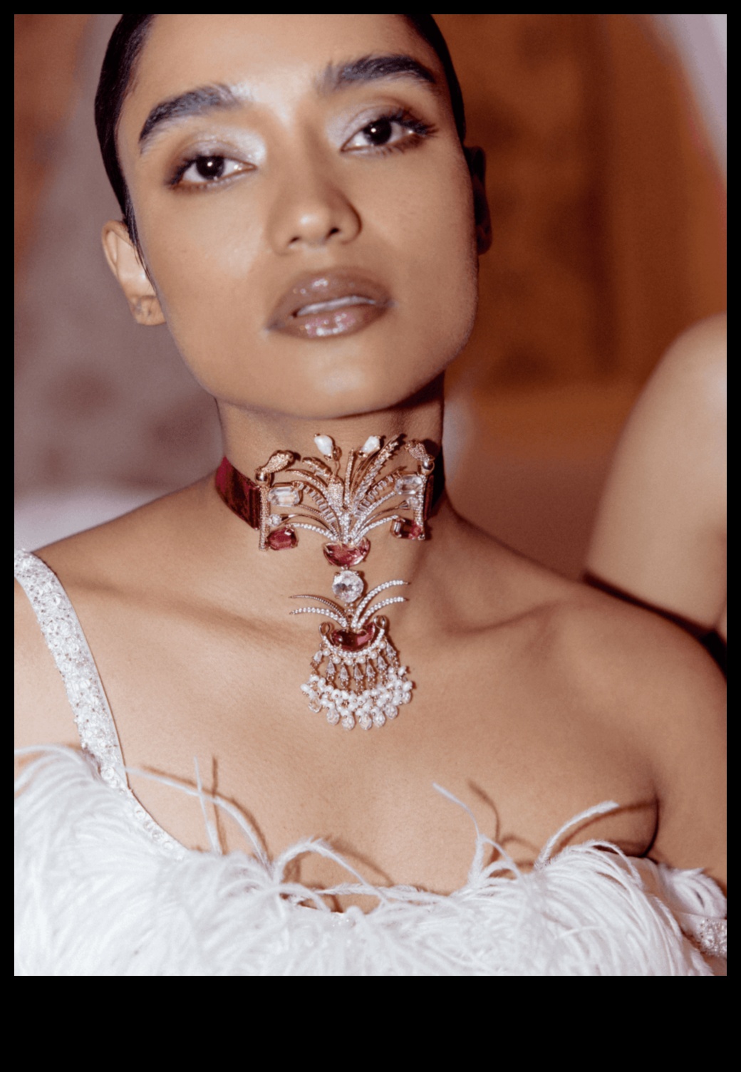 Starojoša romantika: ļaujiet mīlestībai spīdēt ar mūsu romantisko kaklasaites kolekciju