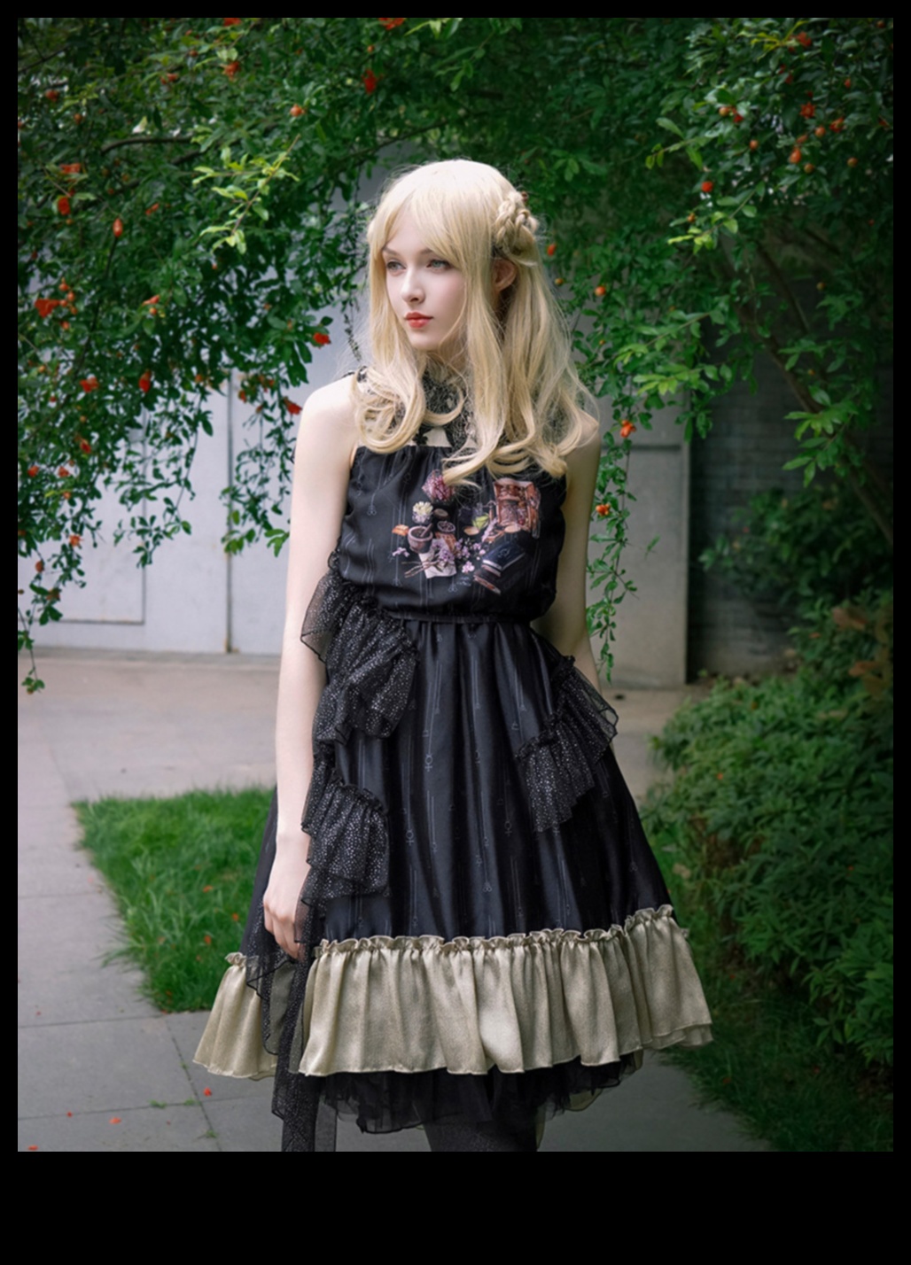 Ethereal Epoch Vintage tērpi, kas pārspēj modes laiku 5 Ēterisks laikmets: retro tērpi, kas pārspēj modes laiku