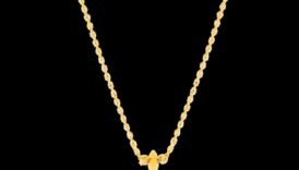 Harmonija zeltā: ietiniet sevi mūsu zelta kaklarotu kolekcijas siltumā