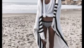 Piejūras satriecoši eleganti vasaras tērpi okeāna cienītājiem 2 Seaside Stunner: piekrastes eleganti vasaras tērpi okeāna cienītājiem