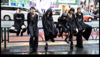 Street Chic Chronicles: Insider's Guide to Urban Modern Fashion